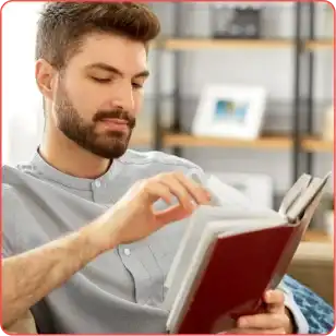 Aluno praticando leitura em inglês